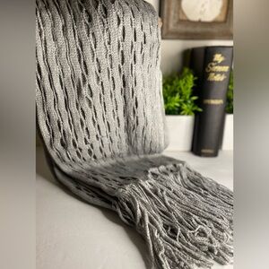 Modernly Chic Gray Scarf